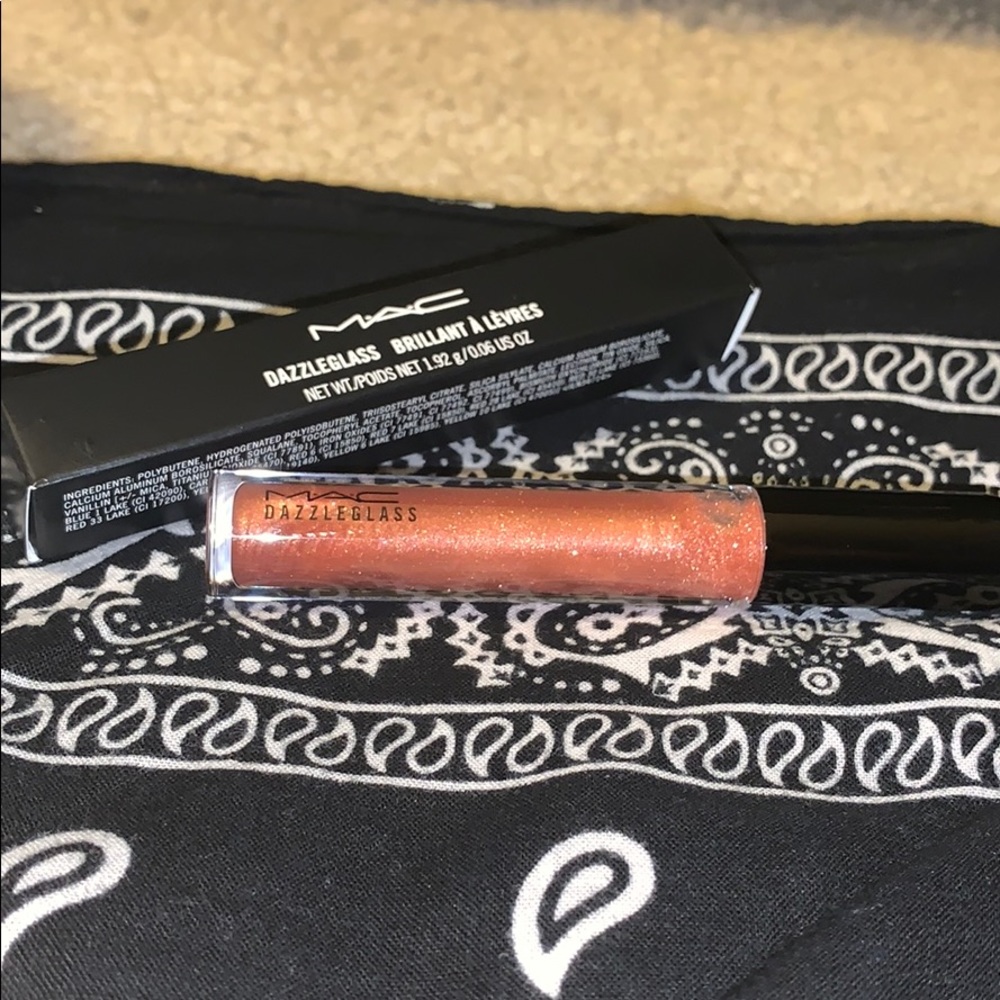 💕MAC Dazzleglass in Prancin’ Dancin’💕